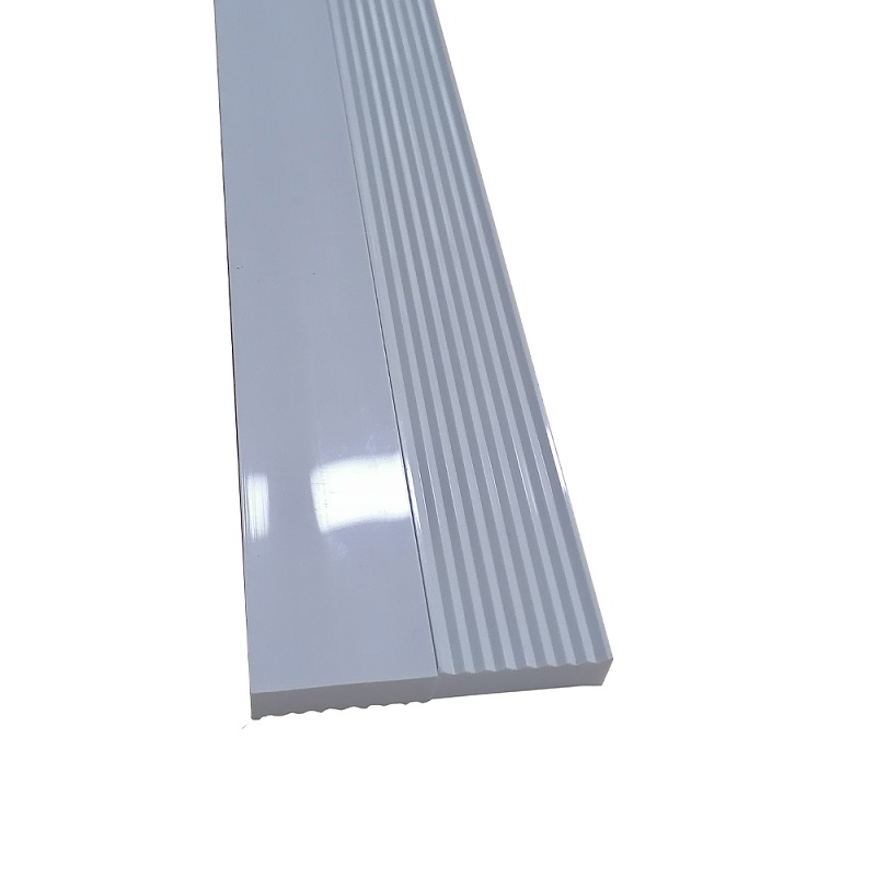 반짝이는 표면 처리 PVC 압출 프로파일 플랫 스트립으로 맞춤형 플라스틱 프로파일